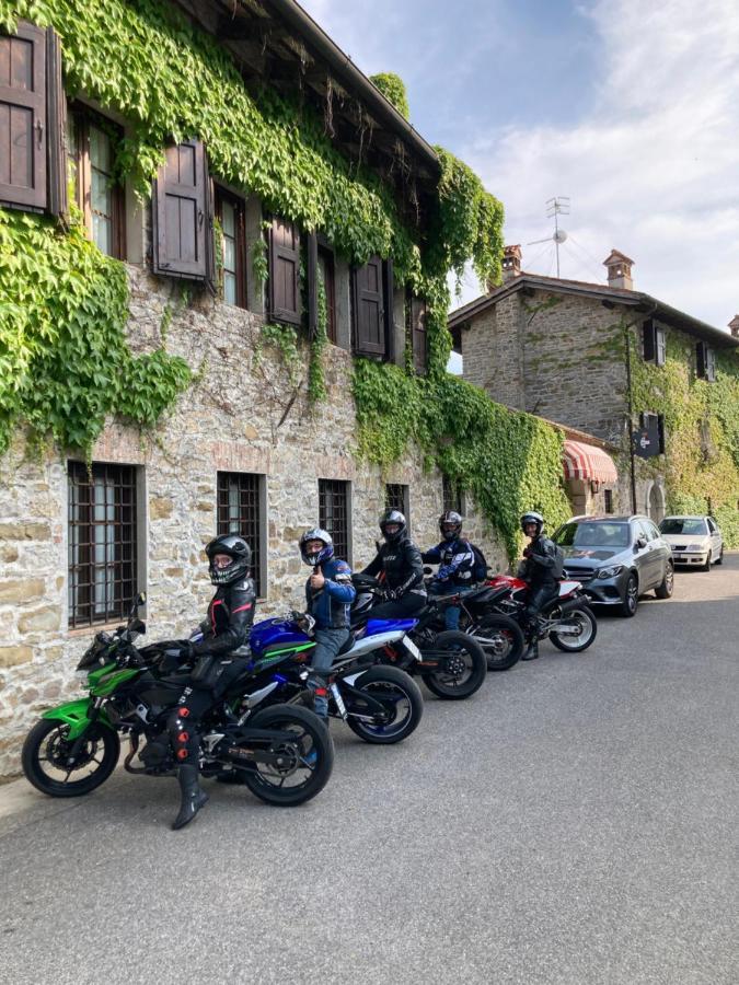 Hotel Conti Formentini San Floriano del Collio ภายนอก รูปภาพ