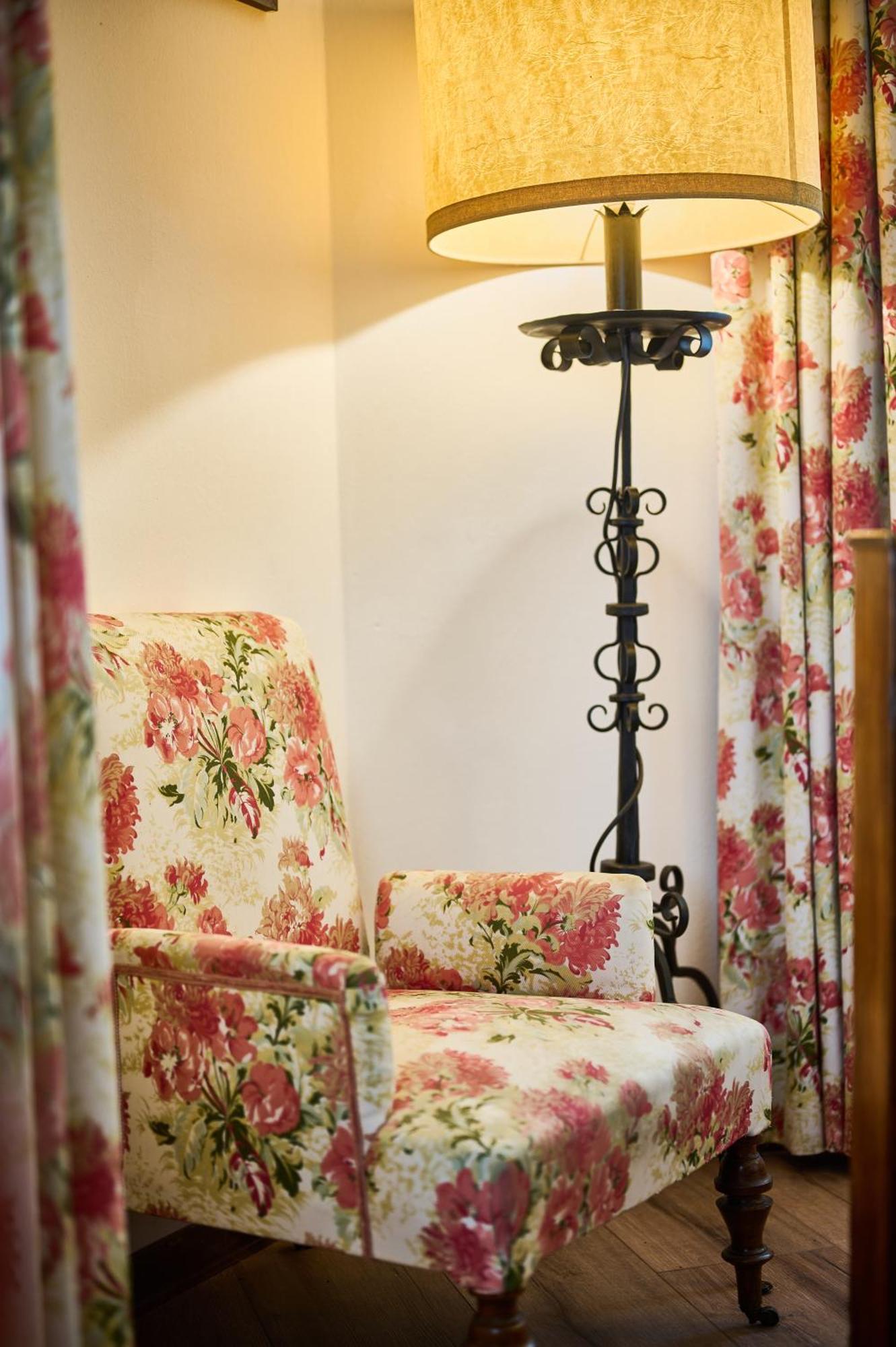 Hotel Conti Formentini San Floriano del Collio ภายนอก รูปภาพ