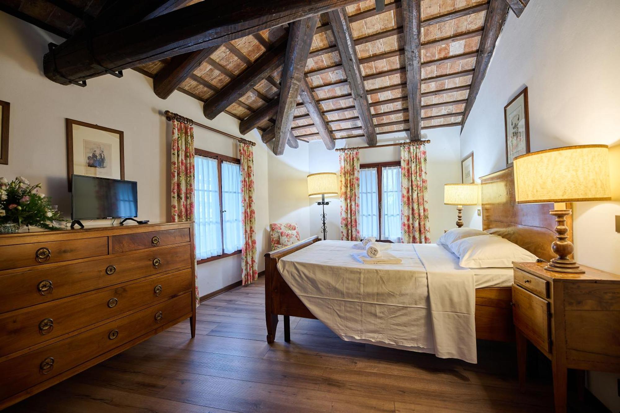 Hotel Conti Formentini San Floriano del Collio ภายนอก รูปภาพ