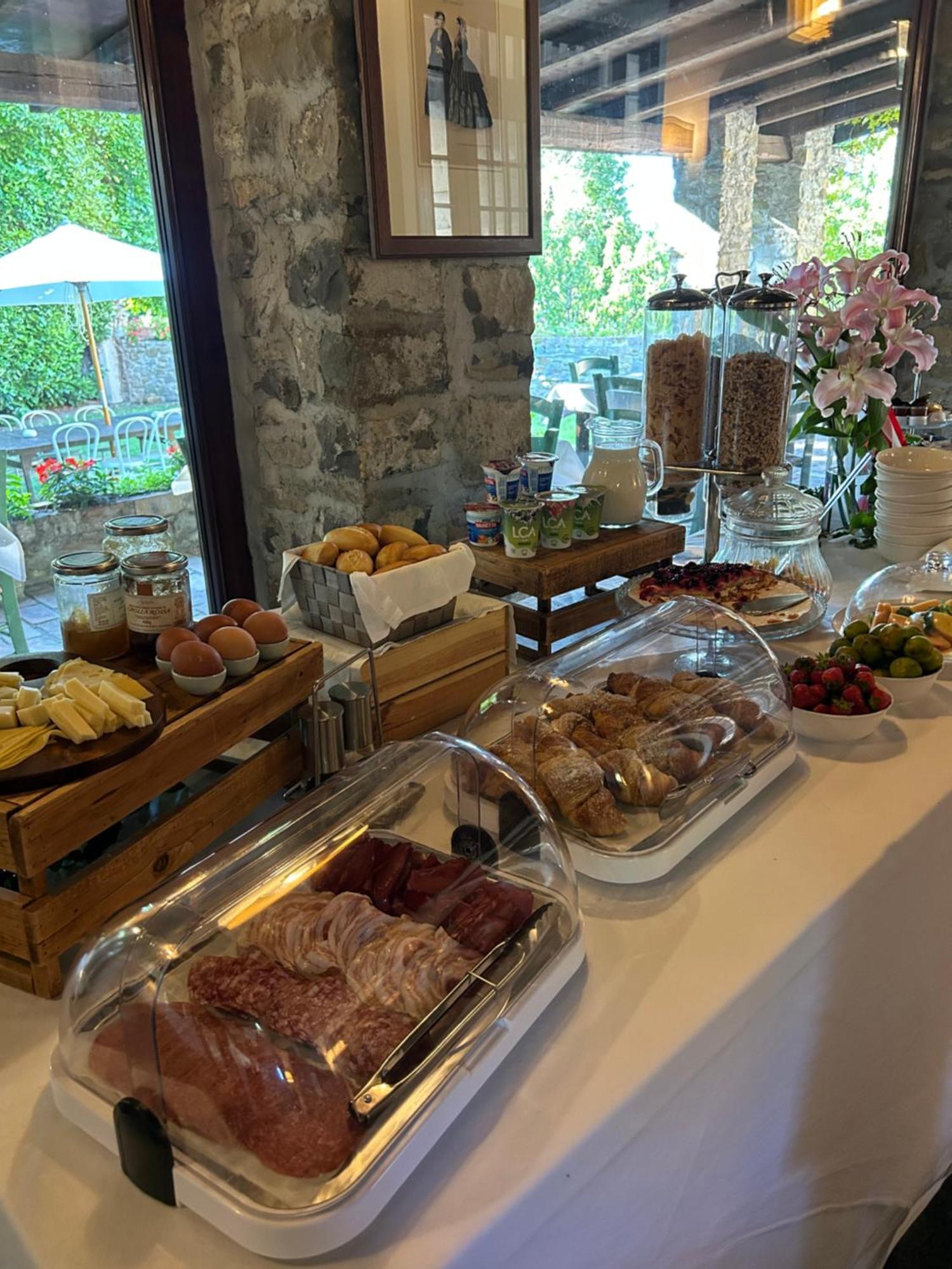 Hotel Conti Formentini San Floriano del Collio ภายนอก รูปภาพ