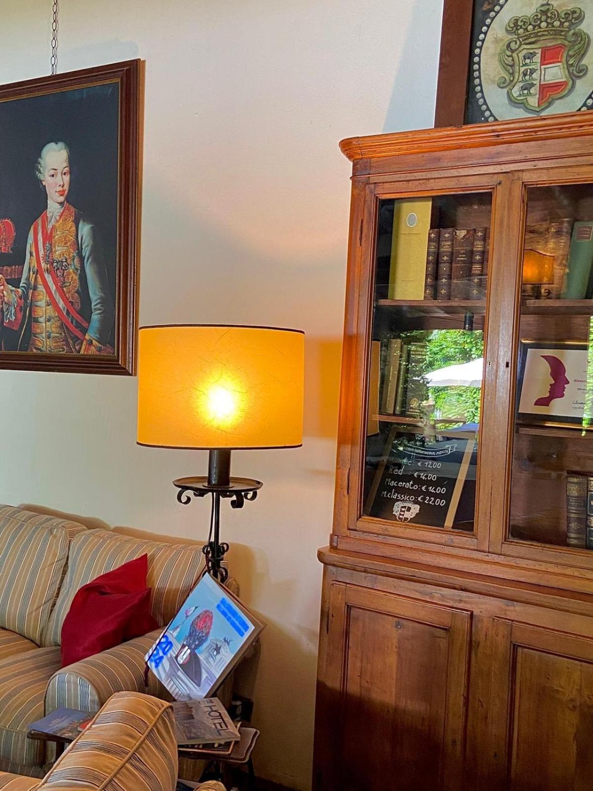 Hotel Conti Formentini San Floriano del Collio ภายนอก รูปภาพ